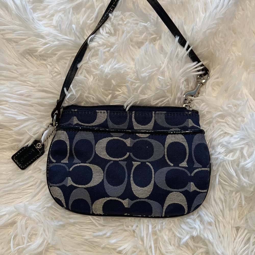 Coach F45659 Signature Pattern Wristlet